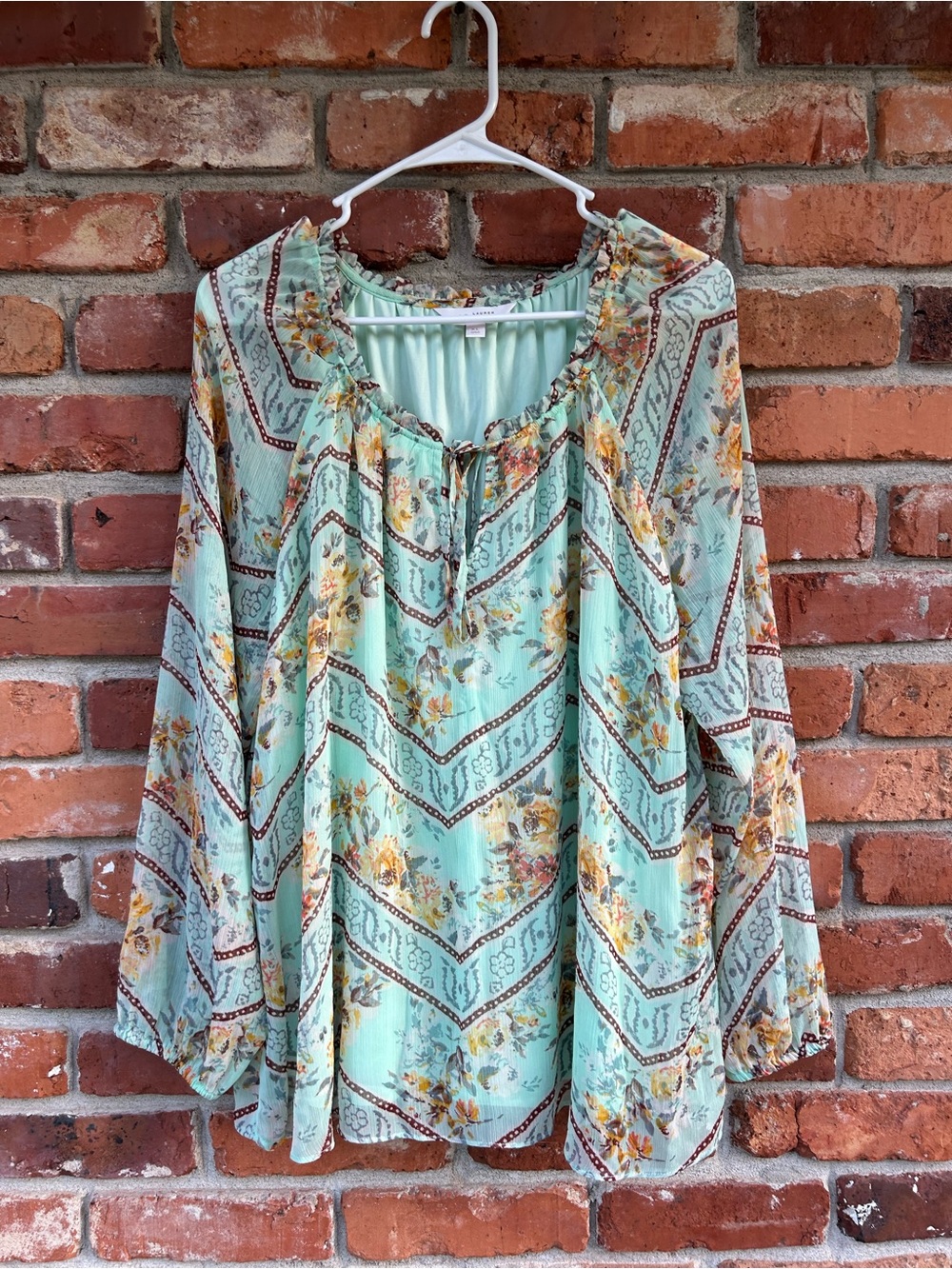LC Lauren Conrad Boho Floral Peasant Top Mint Floral Long Sleeve XL
